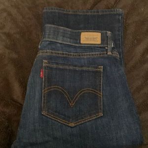 Levi’s boot cut 525 jeans